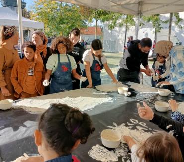 Atelier de barbotine au Festival « Les Enfants de la Culture »